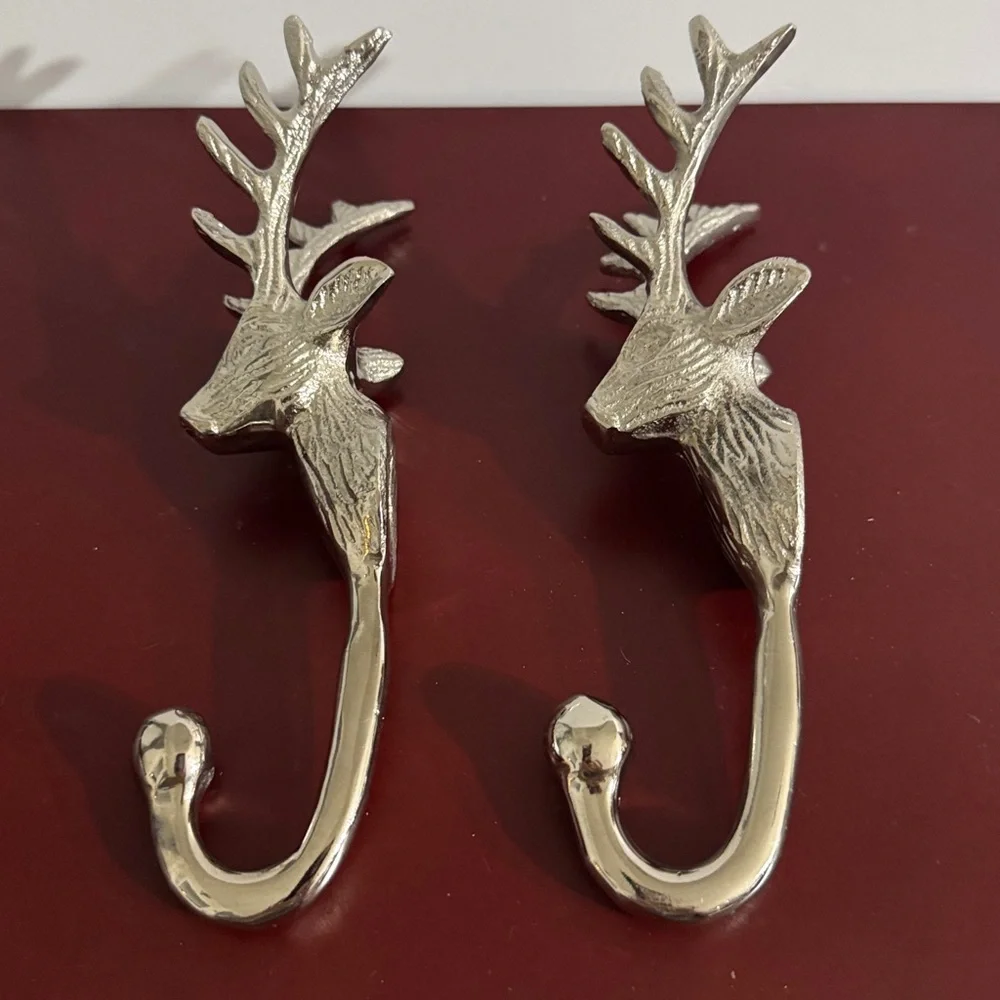 Metal Wall Mounted Deer Head Coat Hooks Lot Set of 2 Pieces Stag Hook